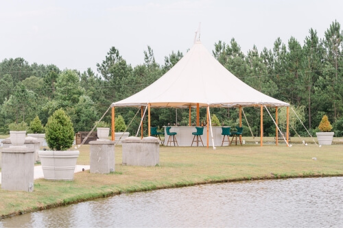 Estate grounds and architecture
